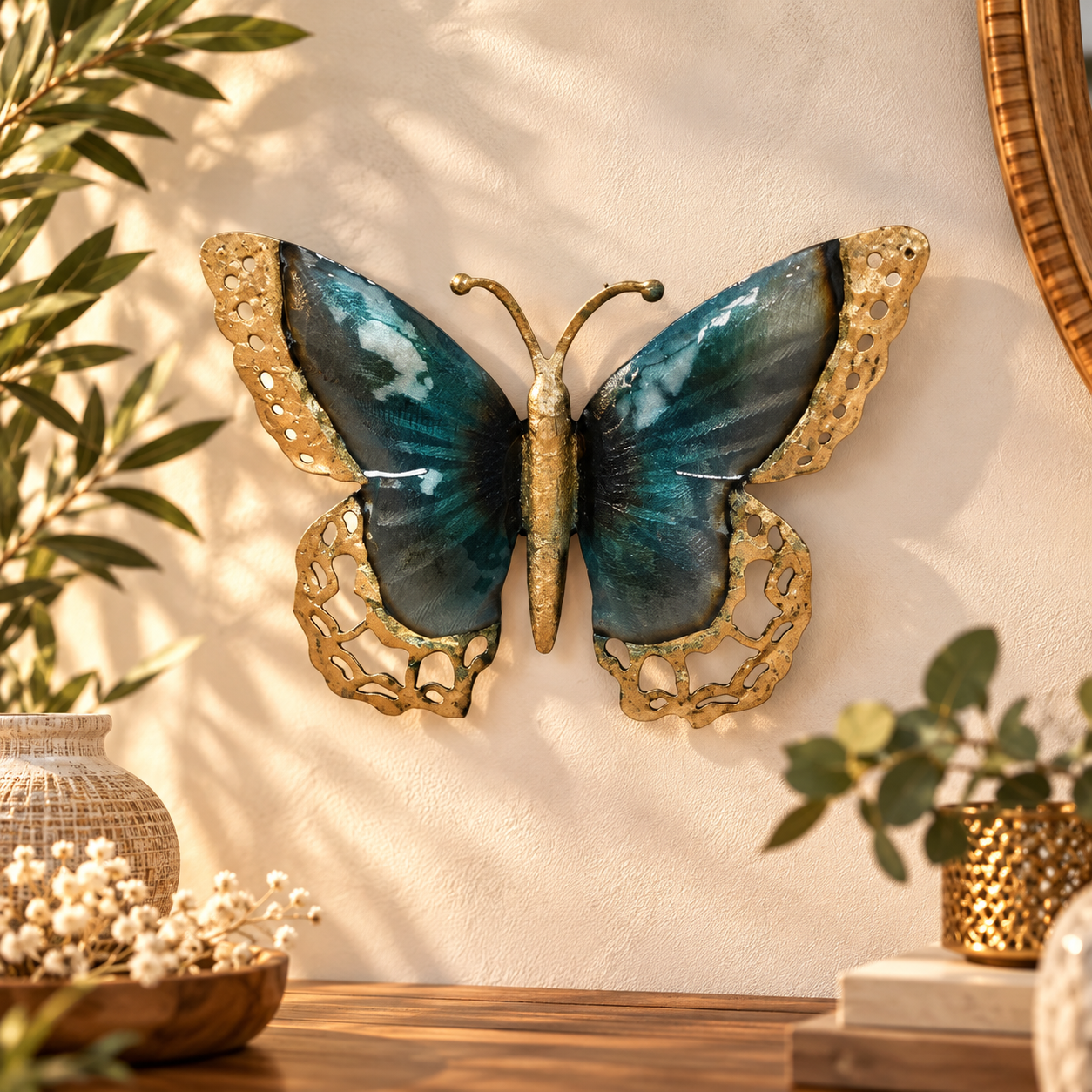 Papillon Mural en Métal – Élégance Turquoise & Dorée
